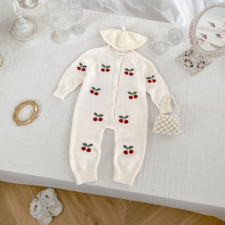 <予約商品/66㎝－90㎝>さくらんぼニットカバーオール