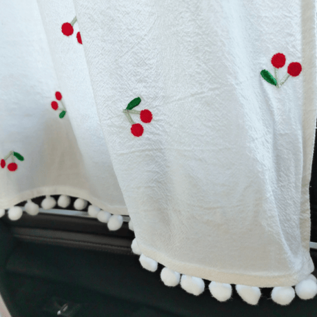 <予約商品>車用日よけカーテン(刺繍×無地)