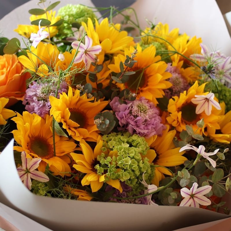 aiブーケオーダーページ aiブーケオーダーページ AIのフラワーギフト 色とご予算でアート