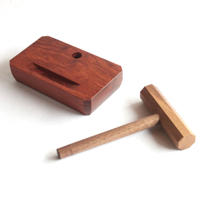 皿立て / bubinga × walnut | 家具と陶 やがて online store