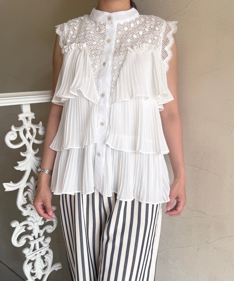 残りわずか〉pleats ruffle lace blouse | Chóu Chóu ma