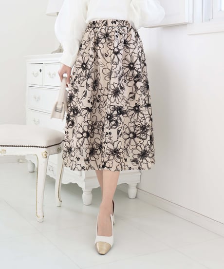 〈残りわずか〉flower jacquard flare skirt