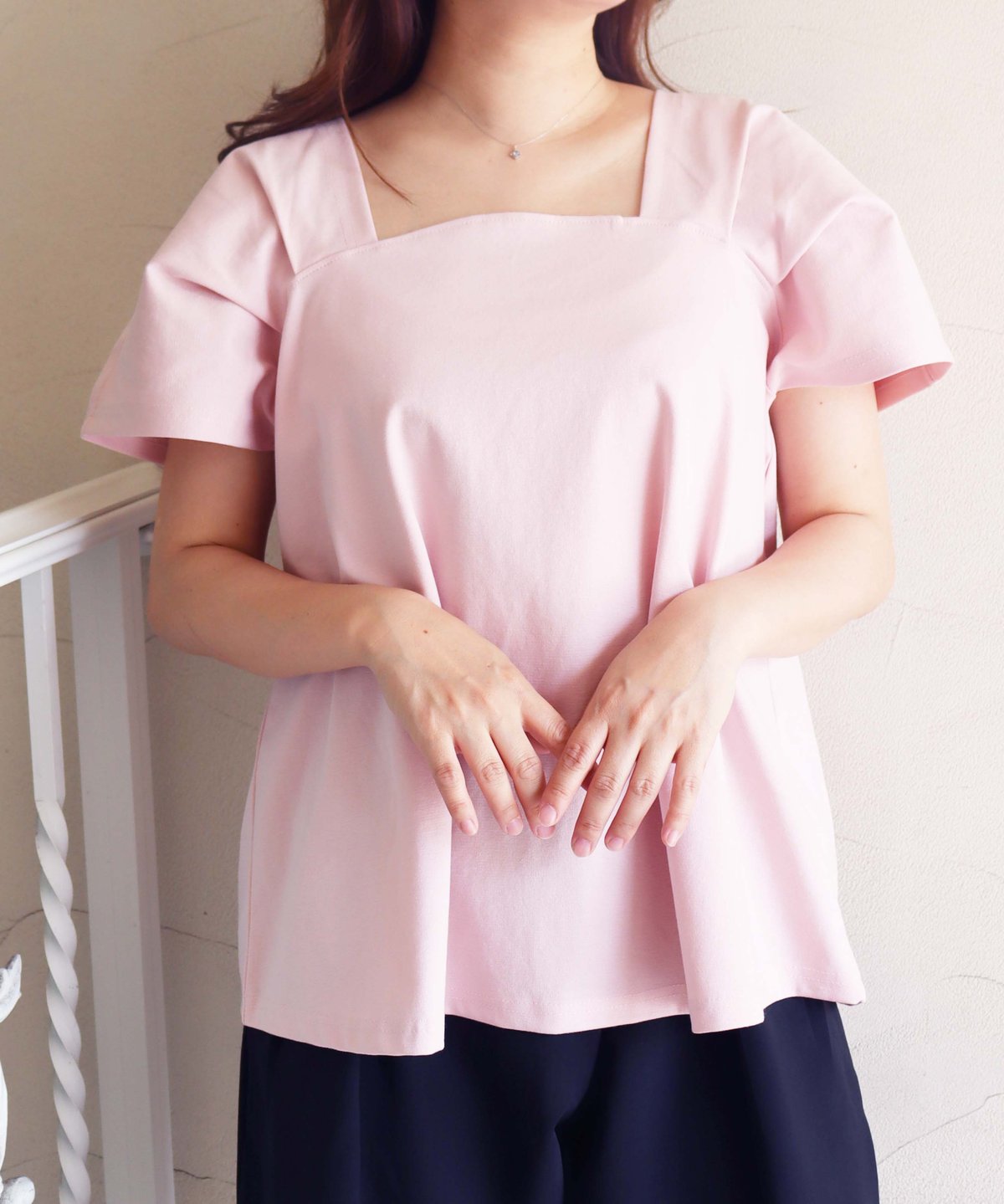 残りわずか〉round square a line cut tops | Chóu Chóu
