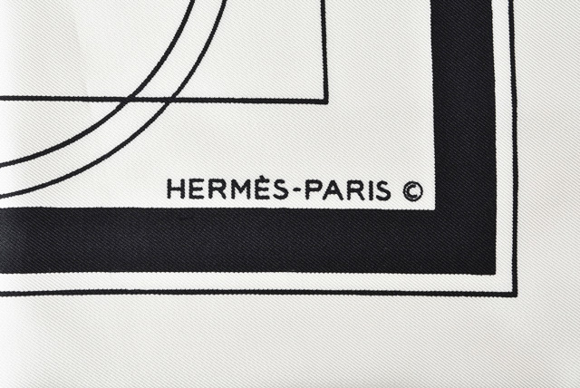 エルメス スカーフ HERMES スカーフ カレ90 シルクツイル 馬車 エルメス スカーフ HERMES スカーフ カレ90 シルクツイル 馬車