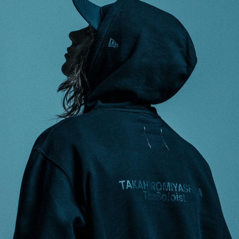 Hoodie. (Listen To The Soloist.) / x NEW ERA |