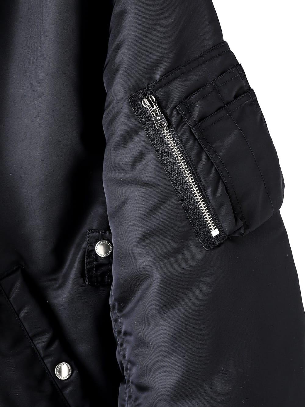 oversized bicolor flight jacket. / black x red oversized bicolor flight jacket. / black x red