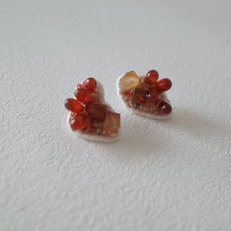 friend of creature"もらい泣きのピアス"