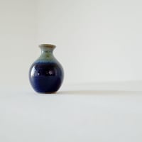 鶯歌の小壺  藍-深藻