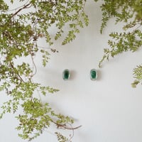 whose eyes 01