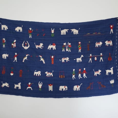 ナガ族の手刺繍ラグ　青