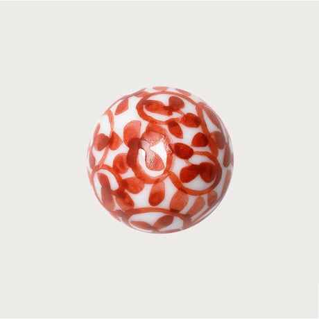 有田焼 赤絵「蛸唐草」ピンブローチ