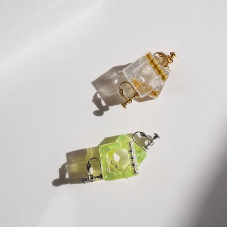 CRASH ROCK SQUARE EARRING