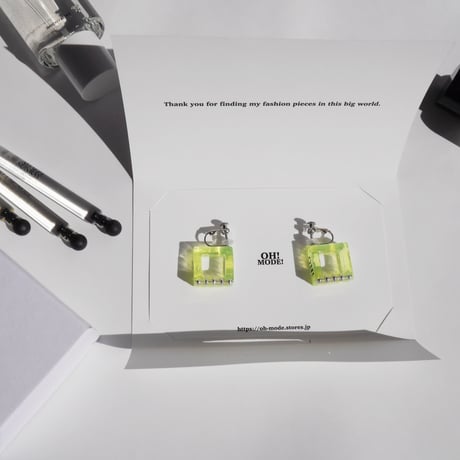 CRASH ROCK SQUARE EARRING