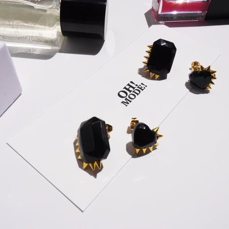 BLACK JEWELRY WITH STUDS EARRING