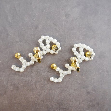 "Oui" Earring-cuff
