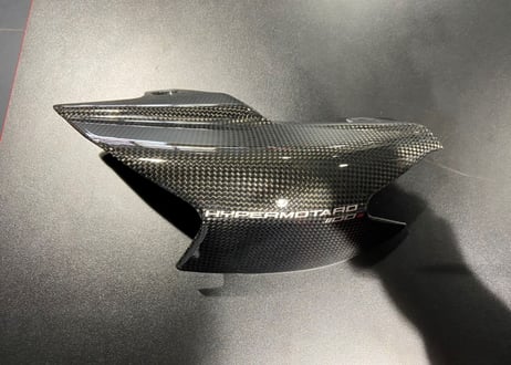 カーボン製右サイドパネル 482Z0011A for HYPERMOTARD