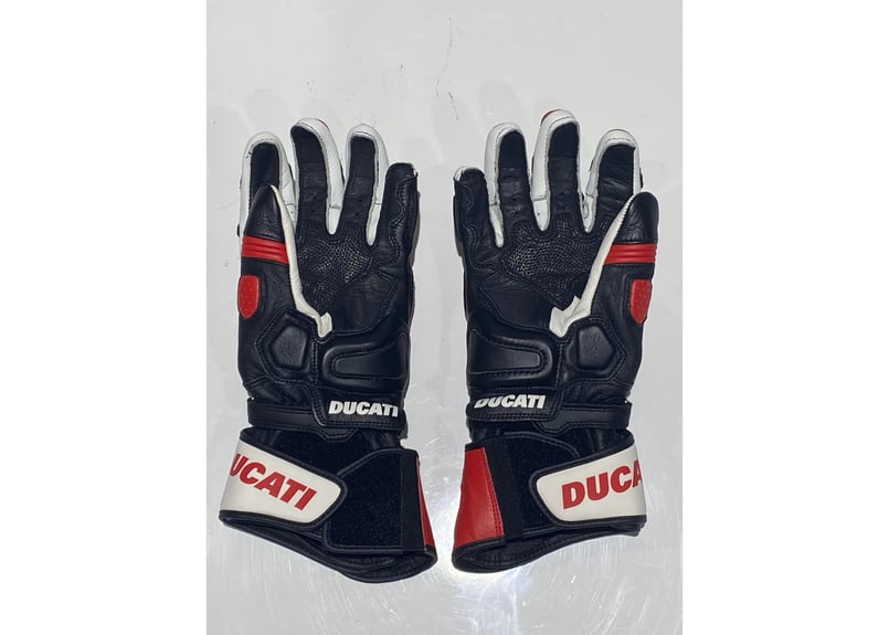 ドゥカティグローブサイズL DUCATI ドゥカティ バイクグローブ M