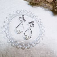 【earrings / pierces】シルバーウェーブ × パール