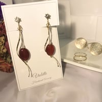 【earring / pierces】赤メノウ×ゴールドウェーブ