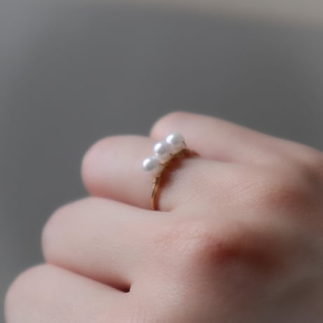 【ring】𝙽𝚘.𝟷𝟹 ゴールド × パール デザインリング (約9号)