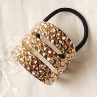 【シンプルヘアをゴージャスに】ヘアゴム　カフポニー　スワロフスキー　ゴールド　ラインストーン　デコレーション　社交ダンス　競技　デモ　ショーダンス