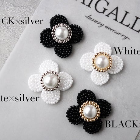 Flower studs year accessory