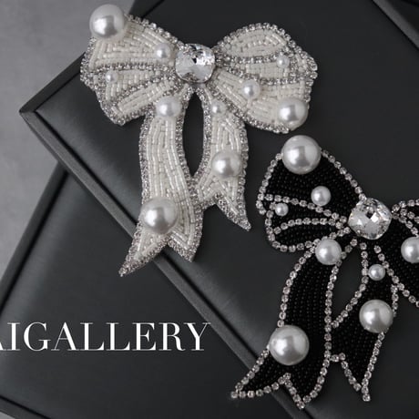 ribbon brooch