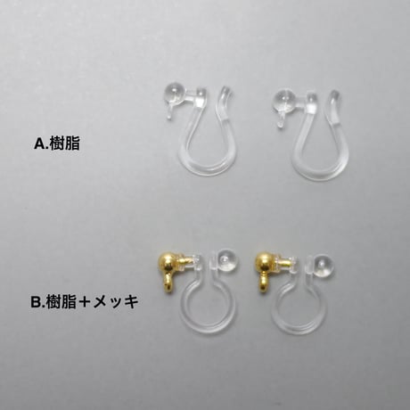 Swarovski  *pierce (brass painted)