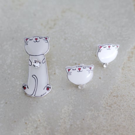 Yasuragi Cat *earring