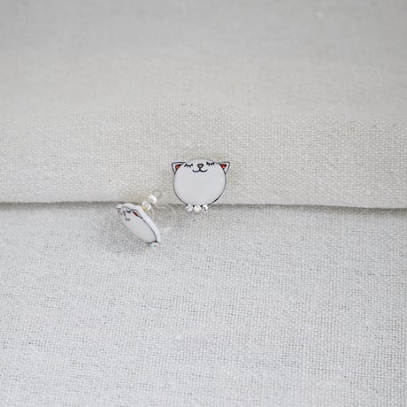 Yasuragi Cat *earring