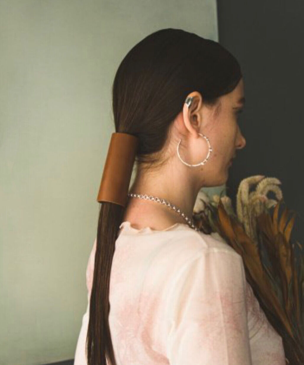 SYKIA / leather hair pierce (L) | JURK
