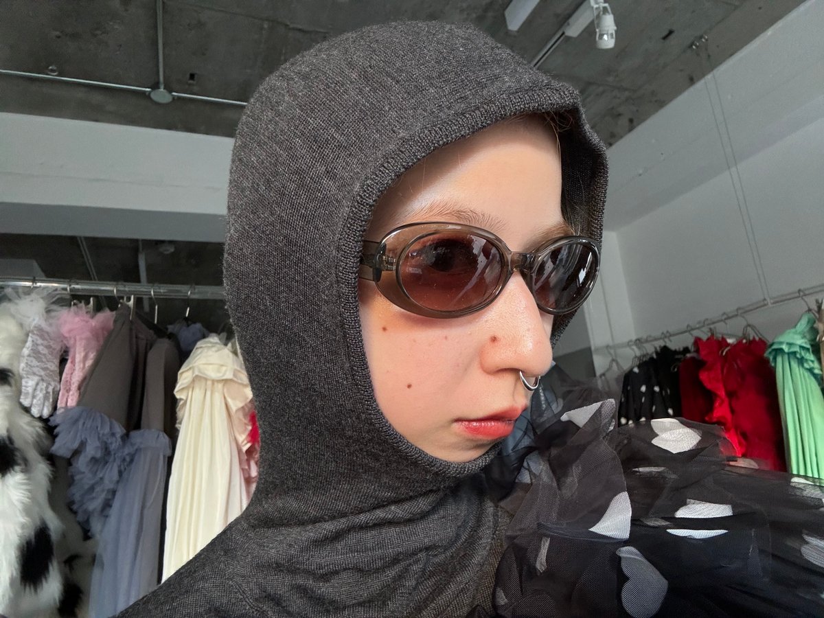 【新品】  Little $uzie / リトルスージー | 2023AW | Extra Fine Merino Wool Hooded Knit ウール フーデッドニット | One | Charcoal little $uzie 【新品】 Little / リトルスージー | 2023AW Extra