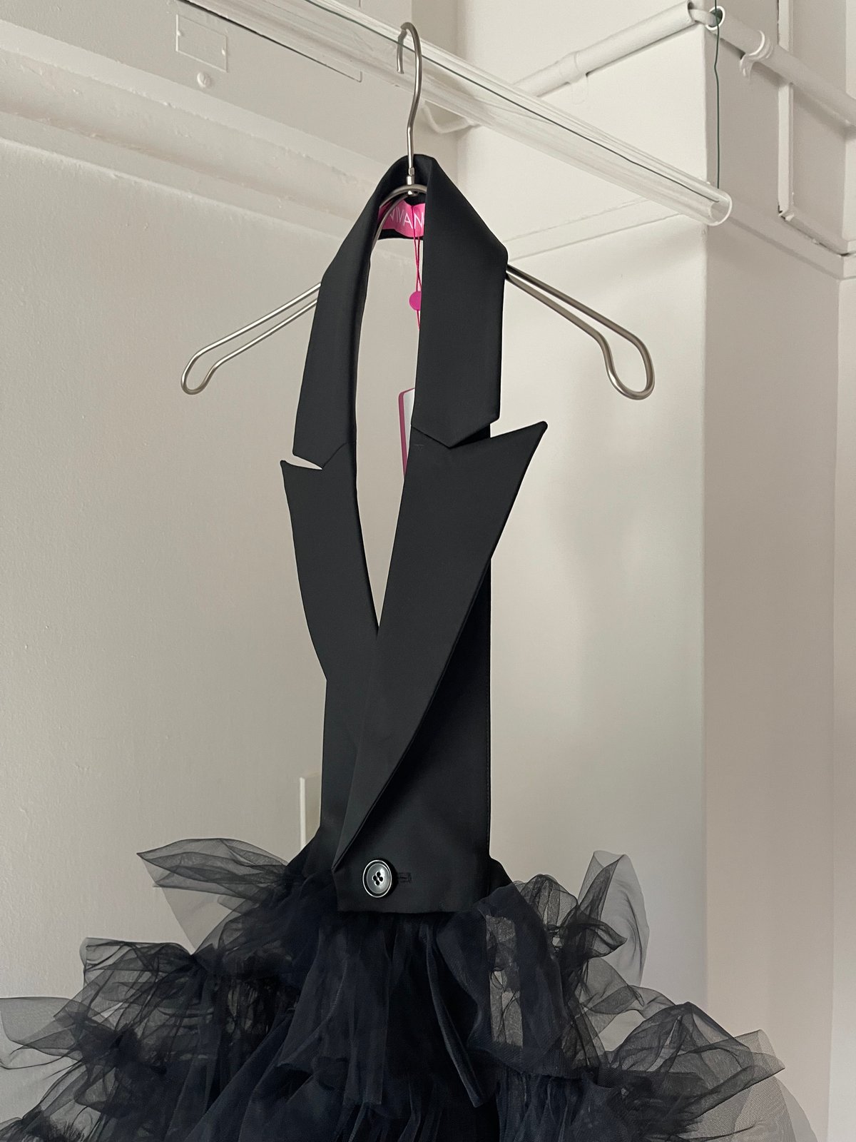 VIVIANO TULLE TRIMMED OPEN BACK BLAZER