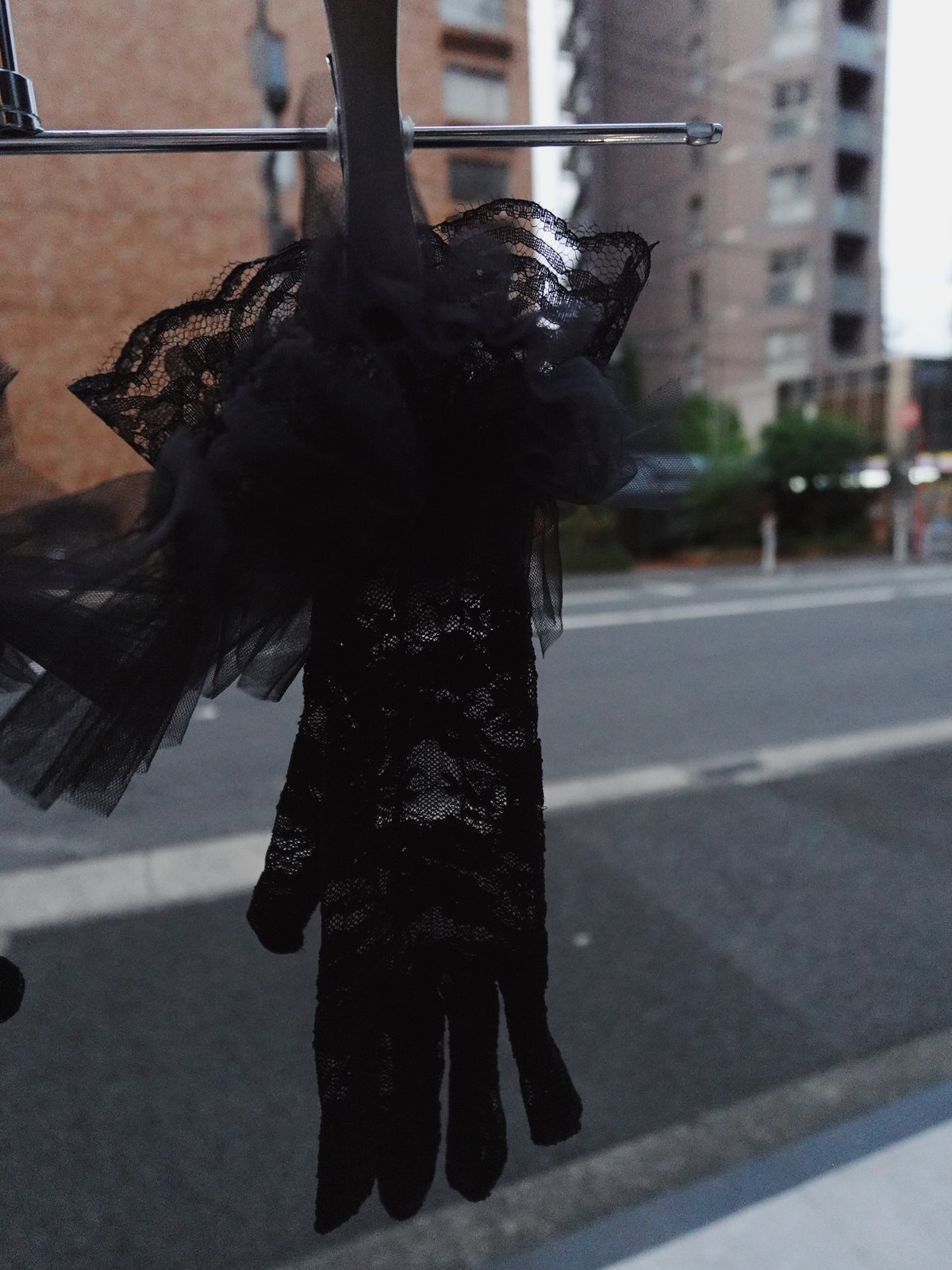 VIVIANO × JURK / Tulle & Lace Gloves | JURK