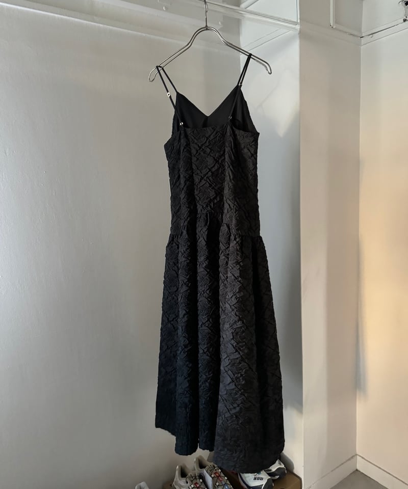 MURRAL / Dahlia shrinking embroidery camisole d