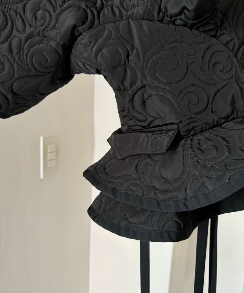 トップス viviano Quilted Ruffle Bustier 24aw VIVIANO / B01 Quilted Ruffle Bustier | JURK