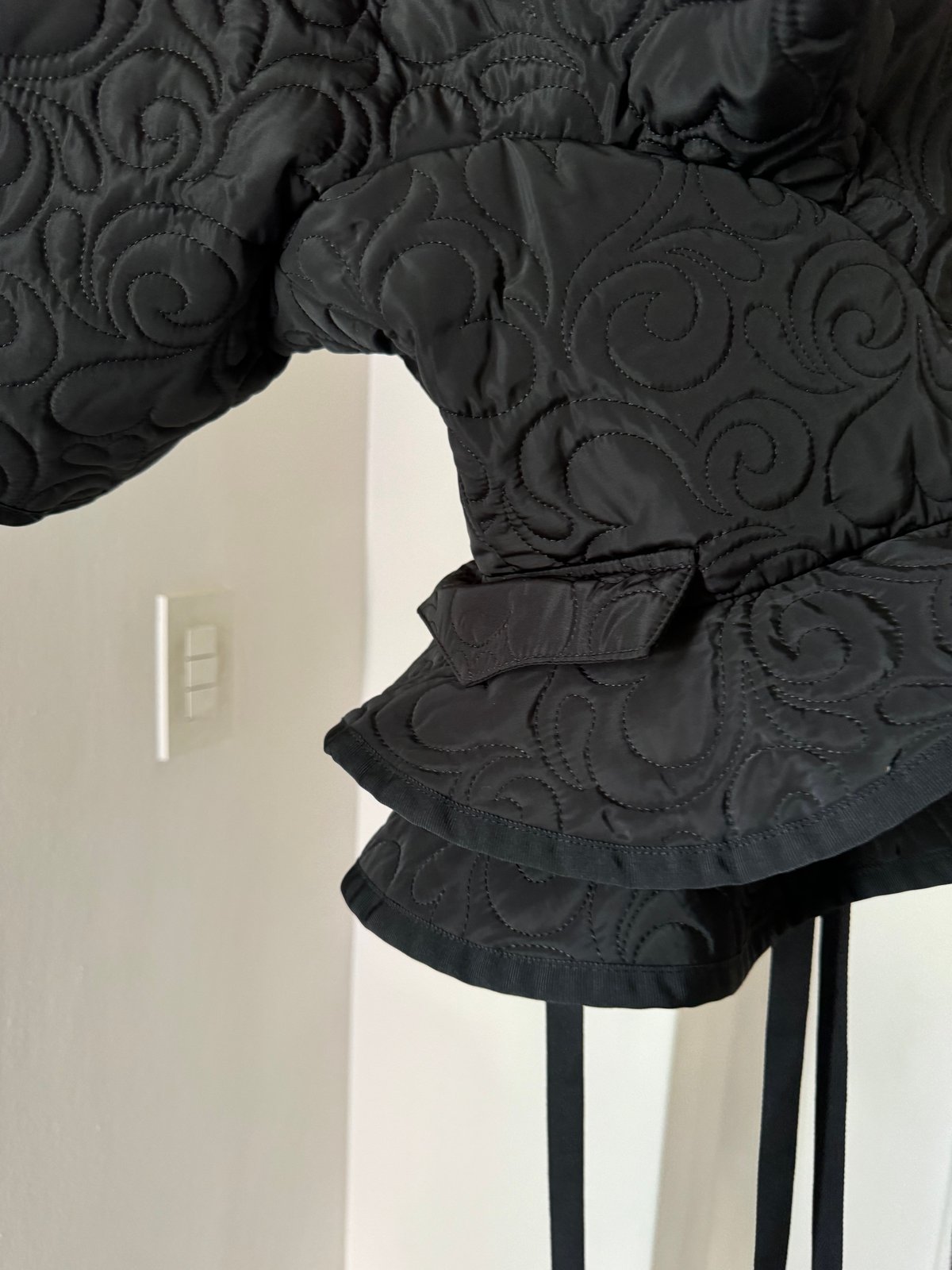 トップス viviano Quilted Ruffle Bustier 24aw Quilted Ruffle