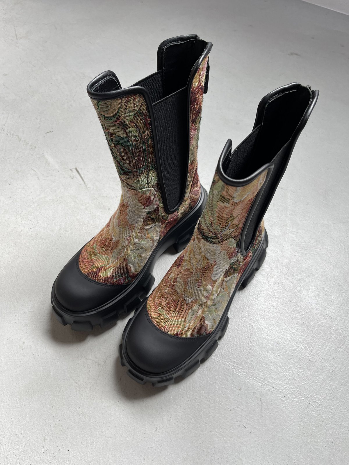 VIVIANO×lost in echo / side gore boots | JURK VIVIANO×lost in echo / side gore boots | JURK