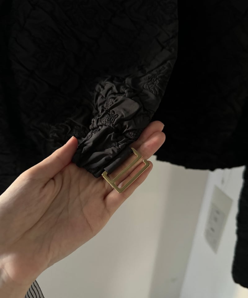 美品 ミューラル Dahlia shrinking embroidery top MURRAL / Dahlia shrinking embroidery top | JURK