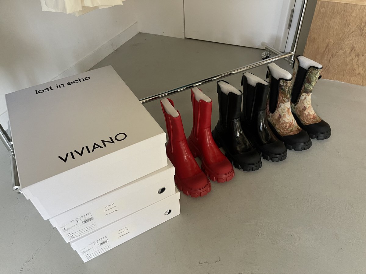 VIVIANO×lost in echo / side gore boots