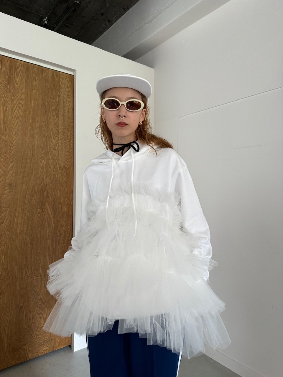 トップス VIVIANO / Gathered Tulle Hoodie / BLACK VIVIANO / Gathered Tulle Hoodie / BLACK | ふぁいん