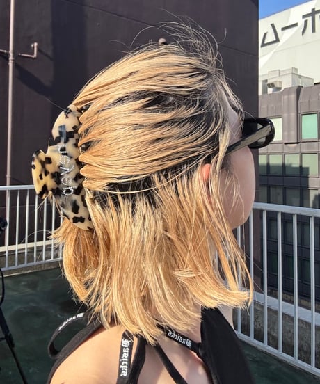 heyep / Fine Rhinestone Logo Hair Clip | JURK