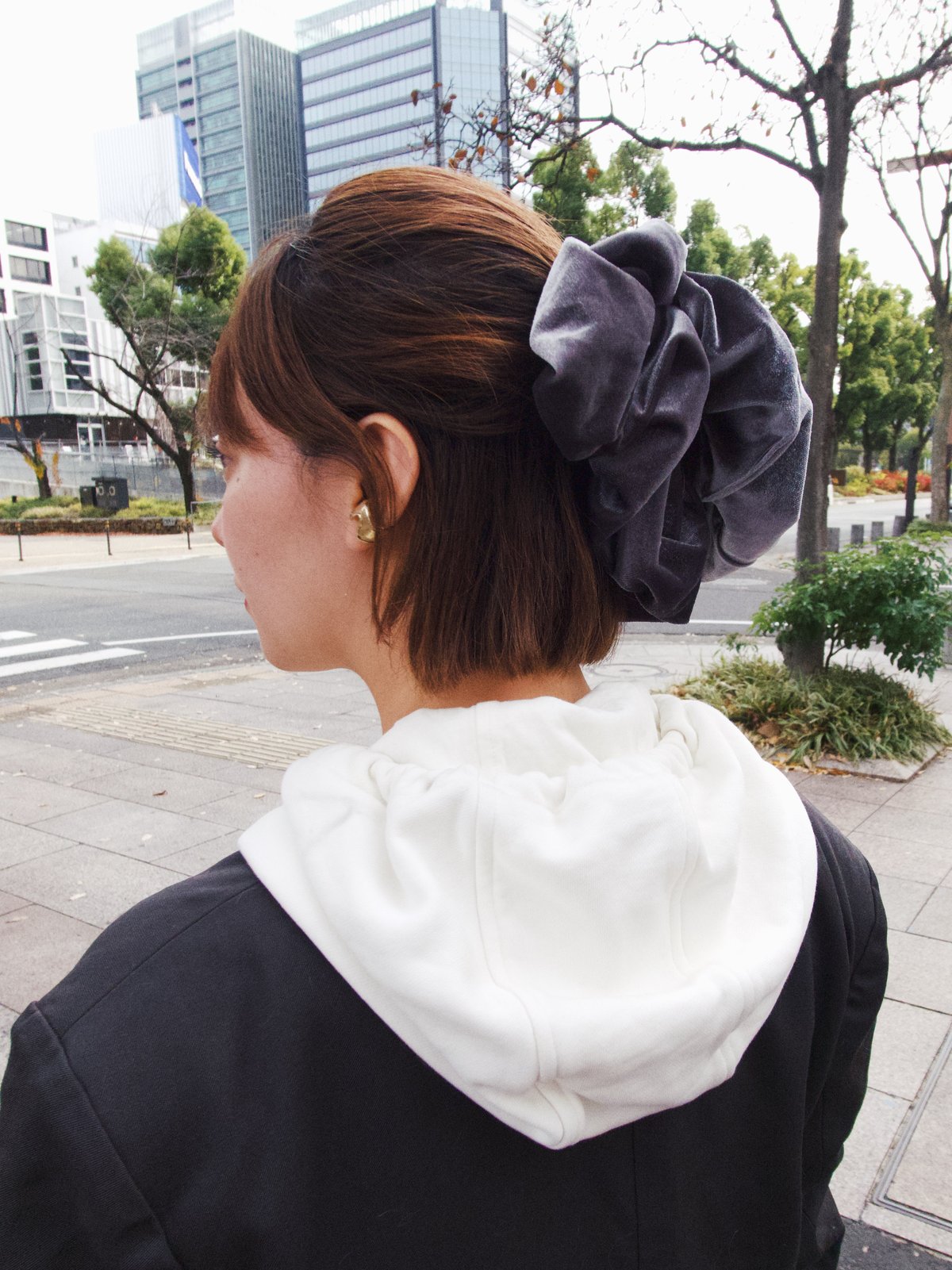 heyep / Large Velour Scrunchie | JURK