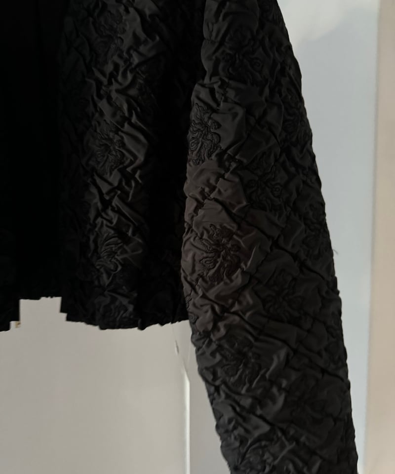 MURRAL / Dahlia shrinking embroidery top | JURK