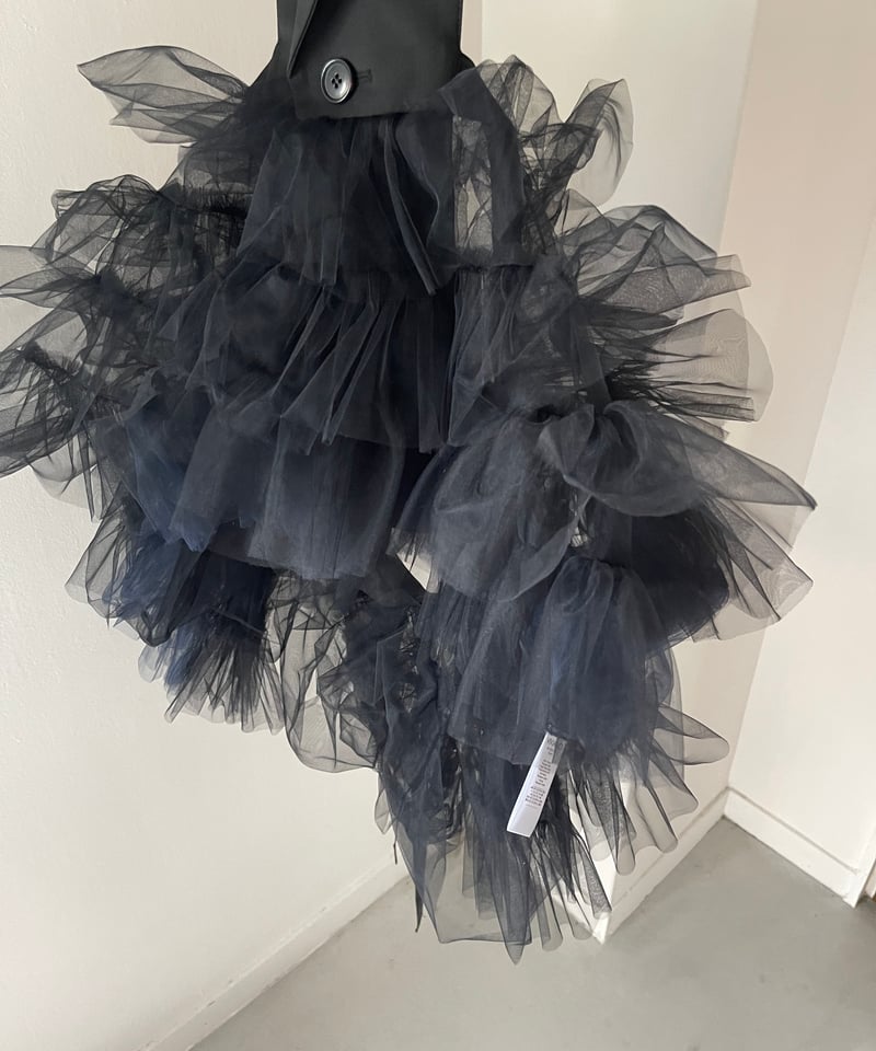 VIVIANO TULLE TRIMMED OPEN BACK BLAZER