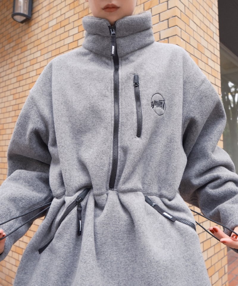 HOLIDAY. / CLASSIC FLEECE ANORAK DRESS | JURK
