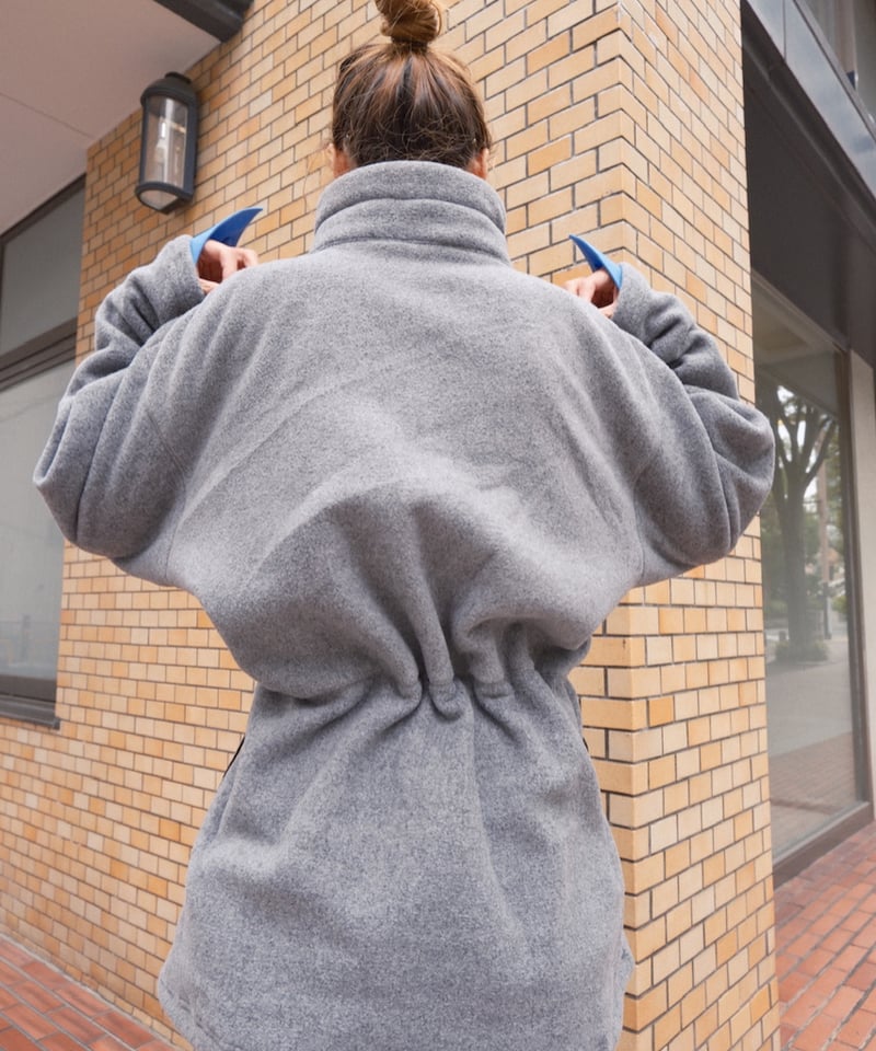HOLIDAY. / CLASSIC FLEECE ANORAK DRESS | JURK
