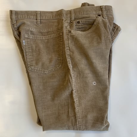 LEVI’S CORDUROY PANTS