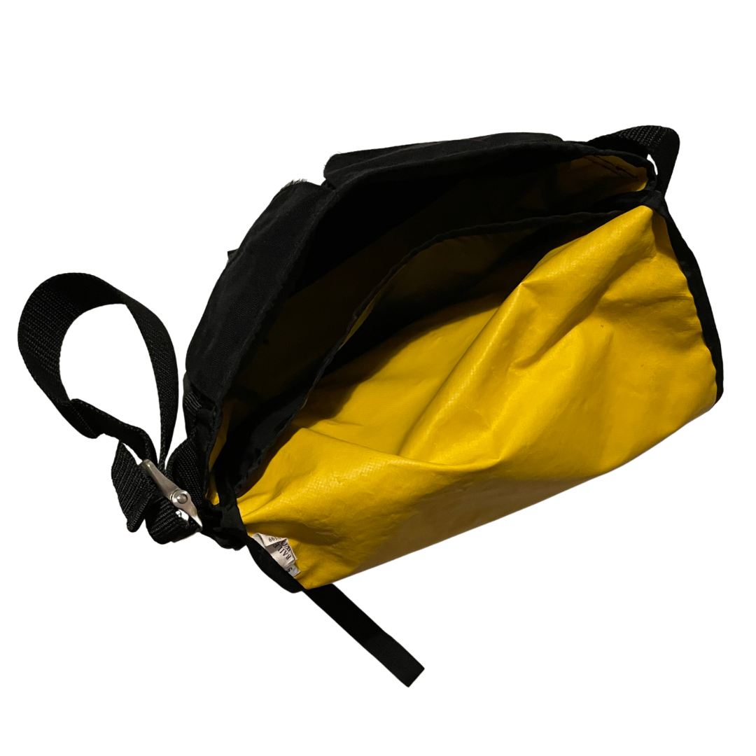 BAILEY WORKS MESSENGER BAG | CRAP STORE BAILEY WORKS MESSENGER BAG | CRAP STORE