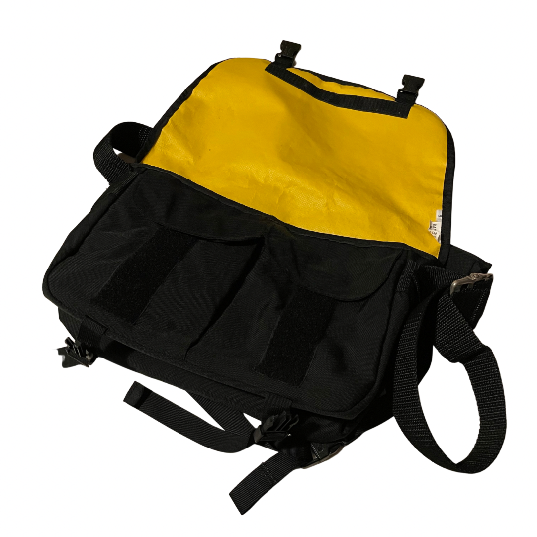 BAILEY WORKS MESSENGER BAG | CRAP STORE BAILEY WORKS MESSENGER BAG | CRAP STORE